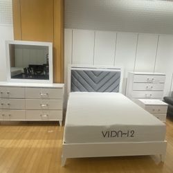 GLOSSY WHITE! QUEEN BED DRESSER MIRROR ONLY $699