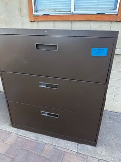 File cabinet