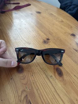 Ray Bans ‘Wayfarer’ Like New 