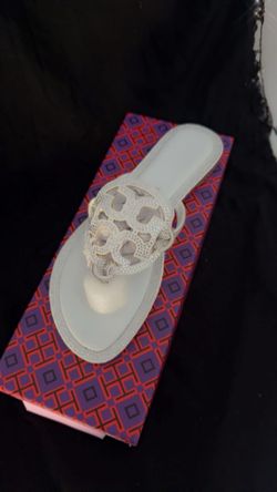 Women sandals