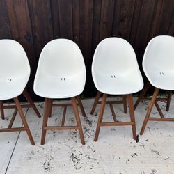IKEA Indoor/Outdoor Gently Used 25.5'' White Counter Height Stools (Set of 4)
