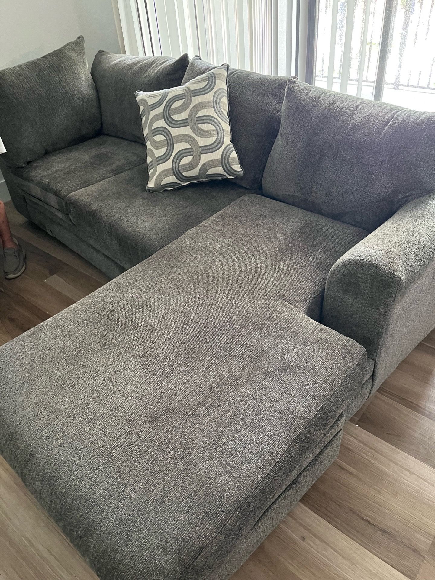 Sectional - no pets no smoke