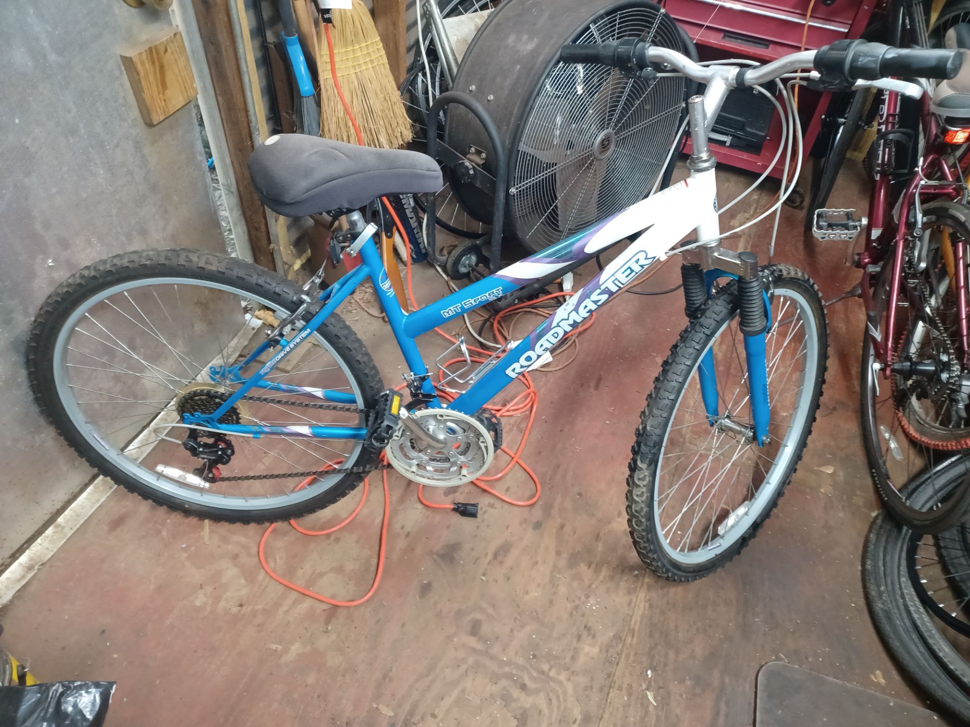 Women's roadmaster Mt. Sport mountain bike
