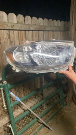 Toyota Highlander replacement headlight 08-10
