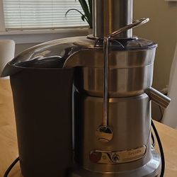 Breville Juice Fountain Elite 800JEXL 1000W Stainless Steel Juicer – Clean & Works Great