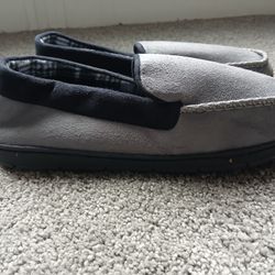 Men's Bedroom Slippers - Size 13