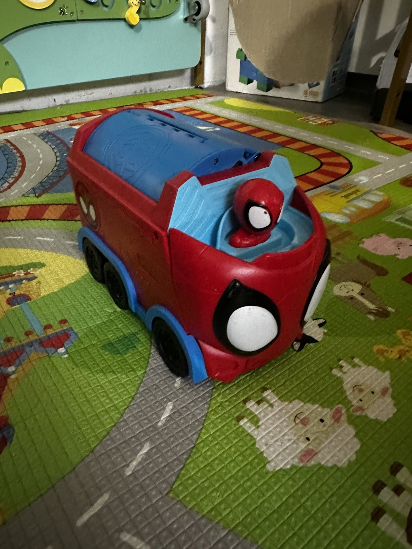 Marvel's Spidey Transforming Vehicle Toy