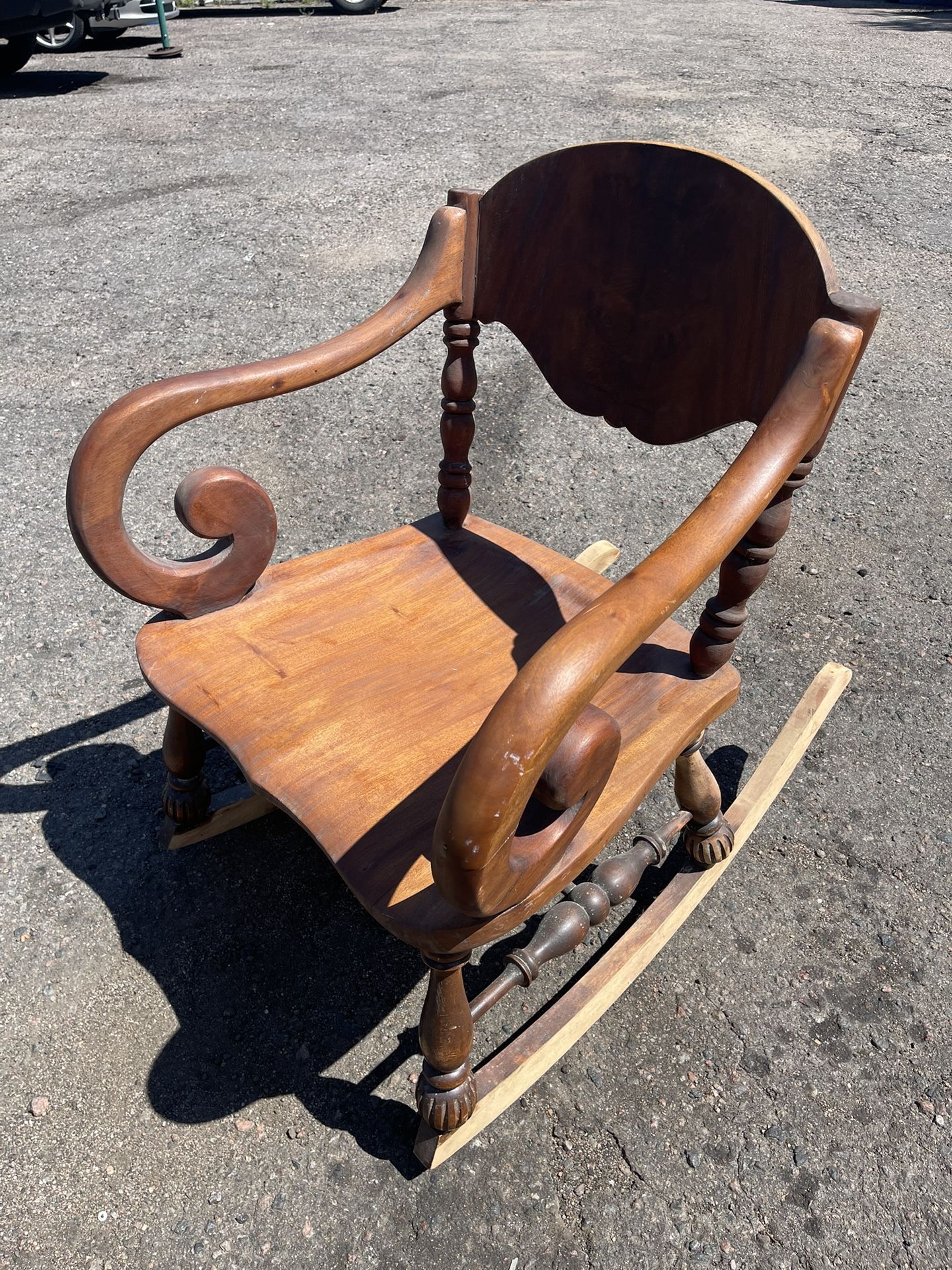 Wood Rocking Chair