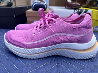 Easy-Spirit Pink Sneaker