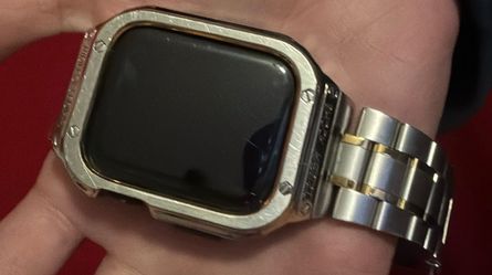 Apple watch SE generation 2 (GPS+Cellular)