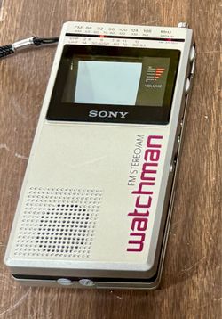 Vintage Sony Watchman FD-30A Portable B&W TV + AM/FM Stereo Radio – AC & DC Adapters