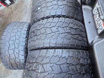 4 used tires Lt33x12.50r20  Toyo AT111 Open Country $150.00 all 4