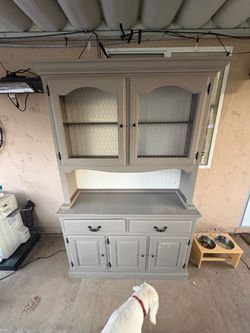 Farmhouse Hutch / China Cabinet – Gray