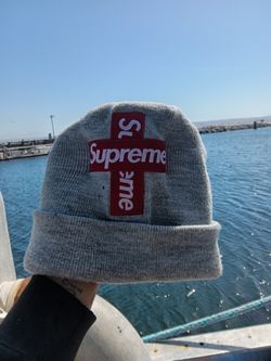 Supreme Cross Beanie