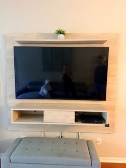 Floating TV Center
