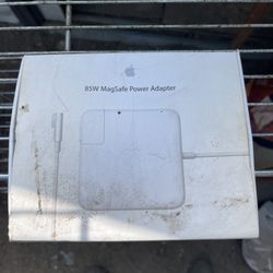 Apple 85W MagSafe Power Adapter