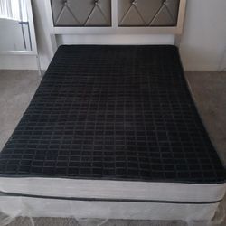 Queen Size Mattress With Spring Box 