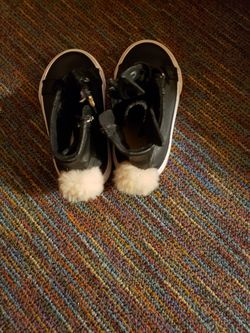 Little Girl Shoes range from size 6 to 7