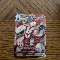 Urshifu V max Pokémon Card 