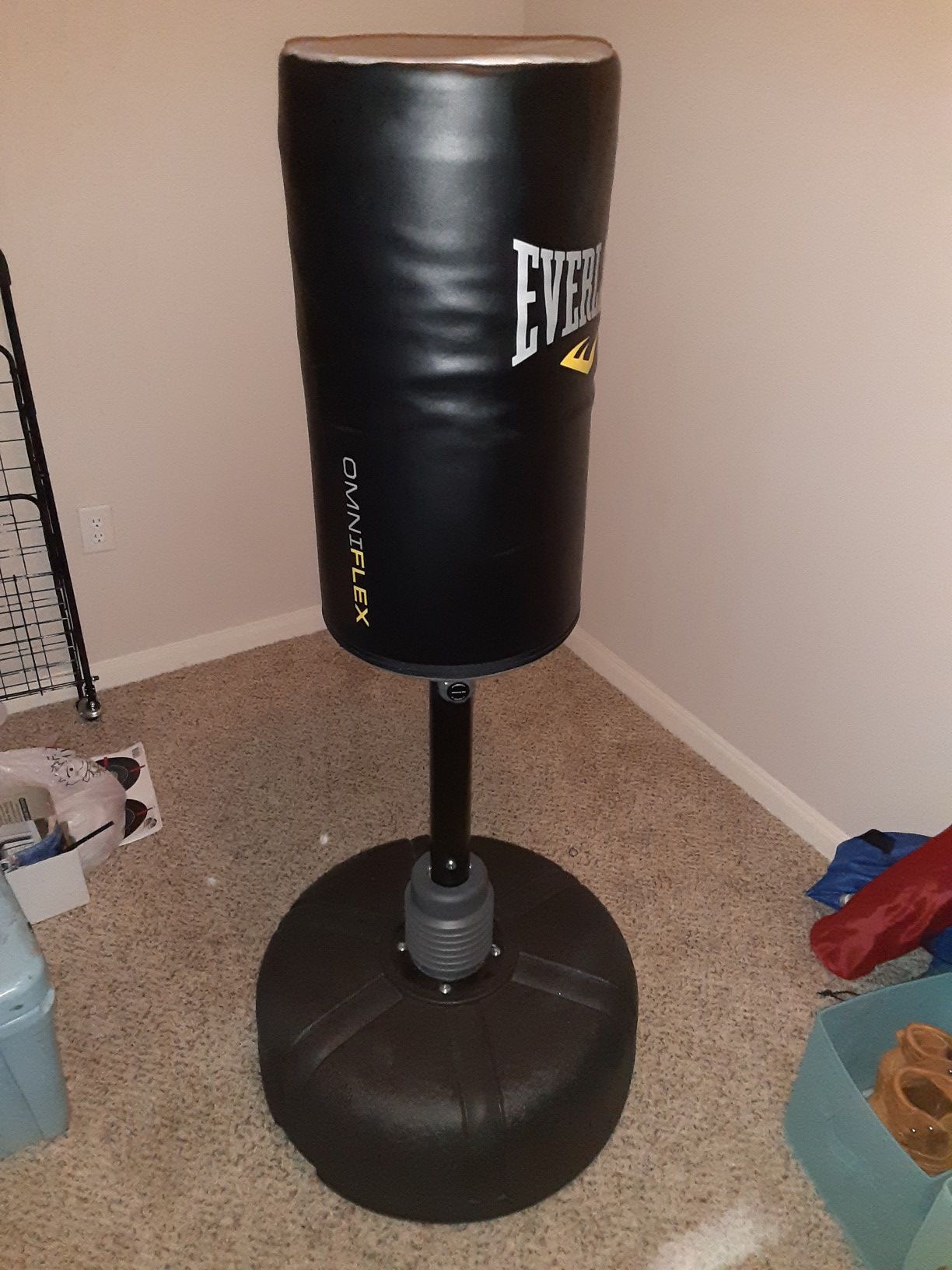 Stand up punching bag