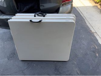 Lifetime foldable table