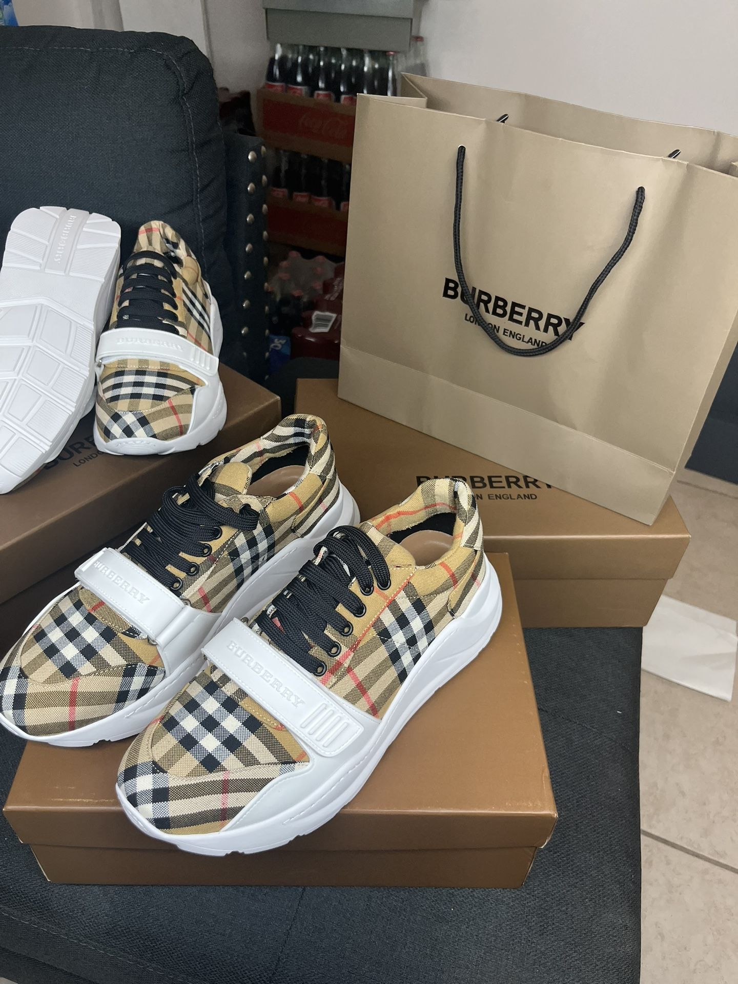 Burberry Trainers/ramsey