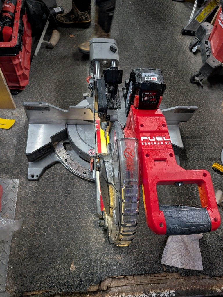 Milwaukee 12" Miter Saw