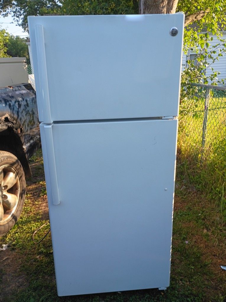 Refrigerator