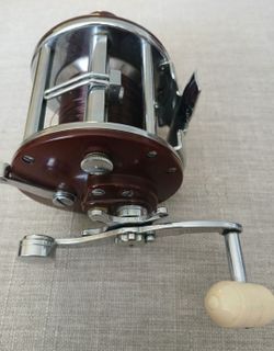 Penn fishing reel like new