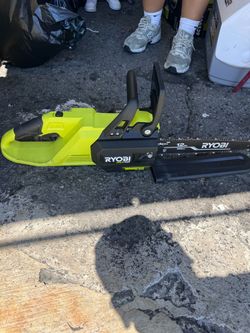 Ryobi 18V Brushless 12 “ Chainsaw