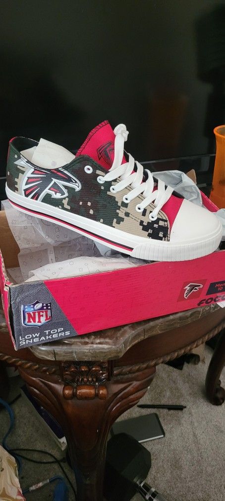 Atlanta Falcons Low Top Sneakers