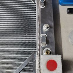 1999---2014 Chevy Silverado / GMC Sierra 1500, 2500 3 Row Performance Aluminum Radiator