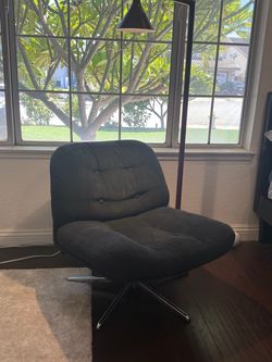 IKEA DYVLINGE swivel easy chair