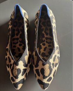 Leopard Print Knit Pointed-Toe Flats