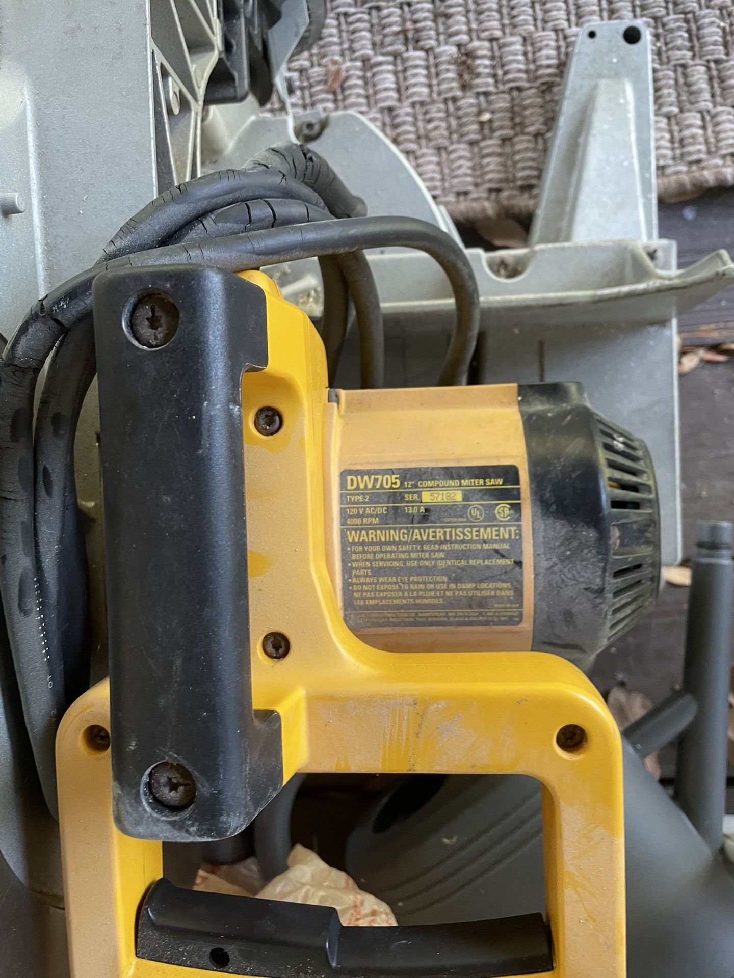 DW705 12 COMPOUND MITER SAW
