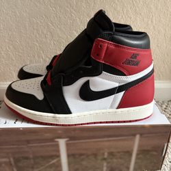 Jordan 1 high OG Black Toe Reimagined Size 10.5M