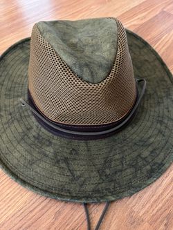 Henschel Hat Company Aussie Breezer hat, specifically featuring a mesh crown for ventilation and a durable cotton canvas brim.  Size large