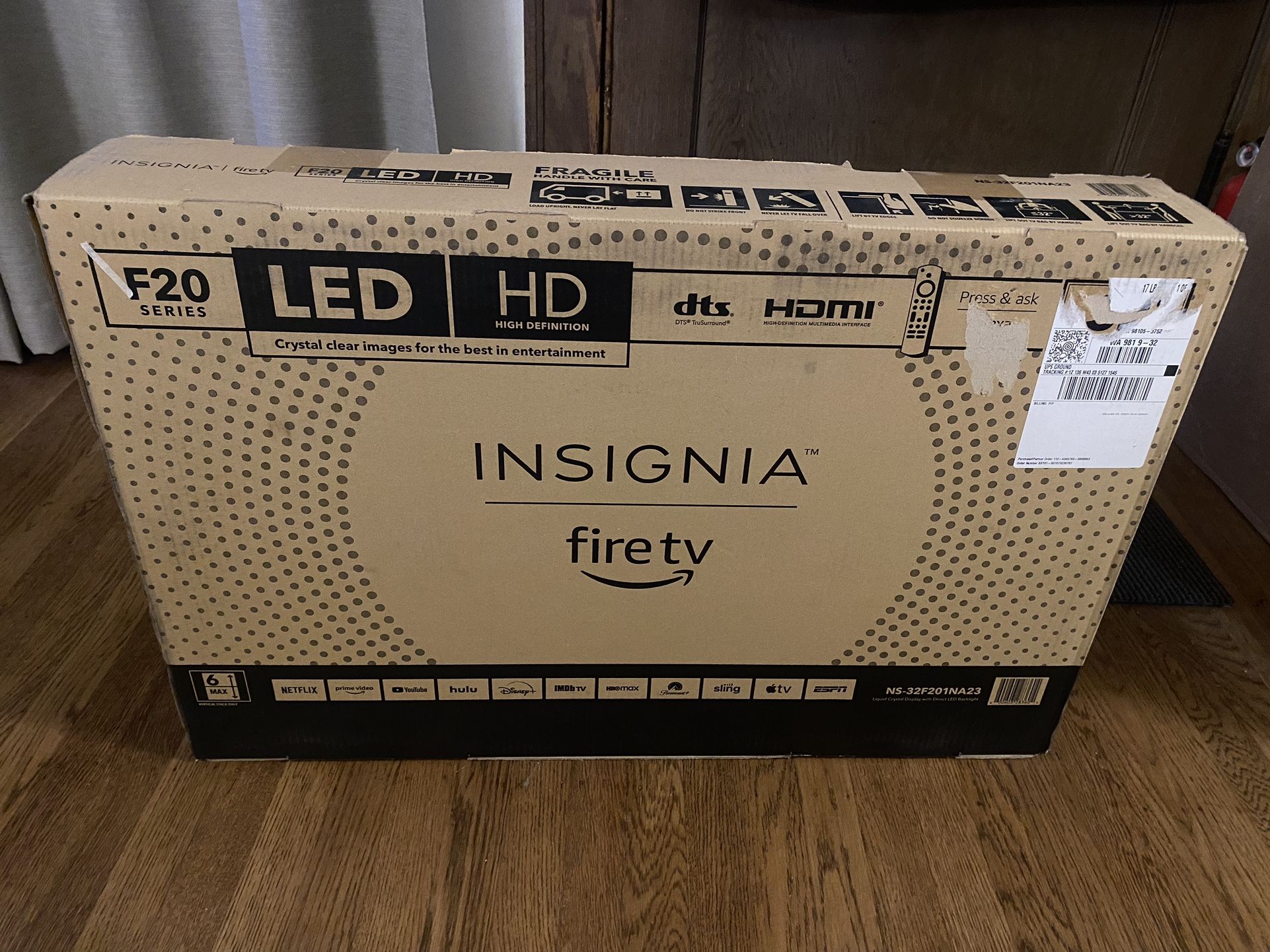 T.V. Insignia Fire Tv 32”