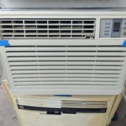 Samsung  Window Unit 12300 BTU  WORKING 