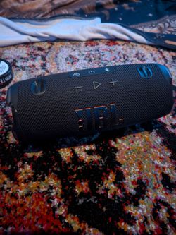 JBL Charge 6