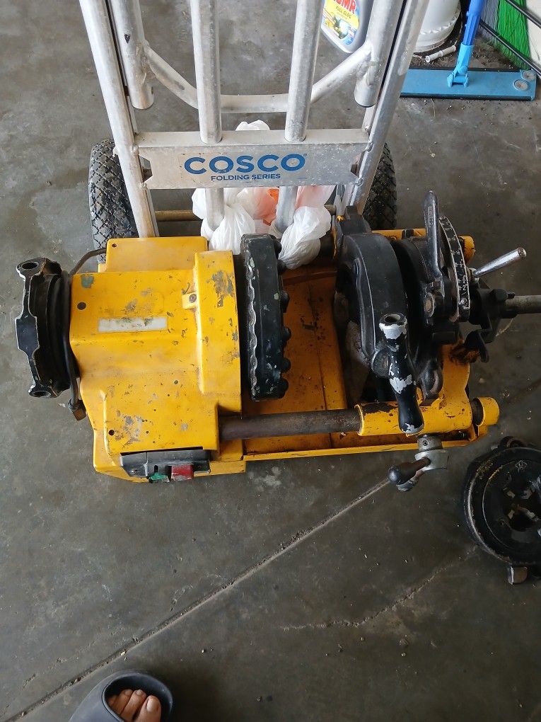 pipe threading machine