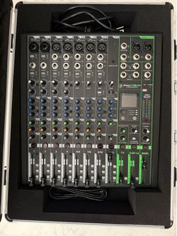 Mackie ProFX12v3+ 12-Channel Mixer + Analog Cases Hard Case – Like New
