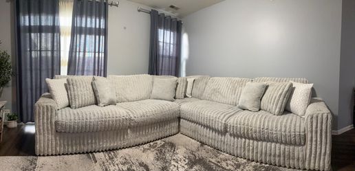 Living room signature by Ashley