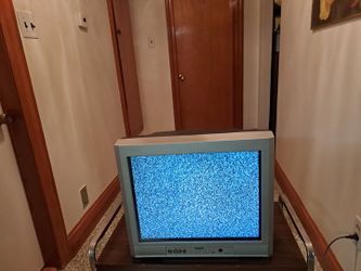 CRT 20" Symphonic TV - Read description
