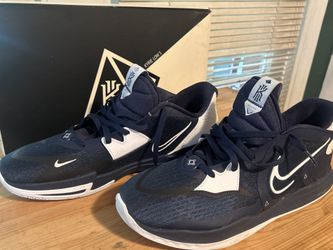 Brand New Pair Of Nike Men’s Size 16 Basketball Shoes