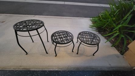 Indoor/Outdoor Round Cast Iron Plant Stand (x3)