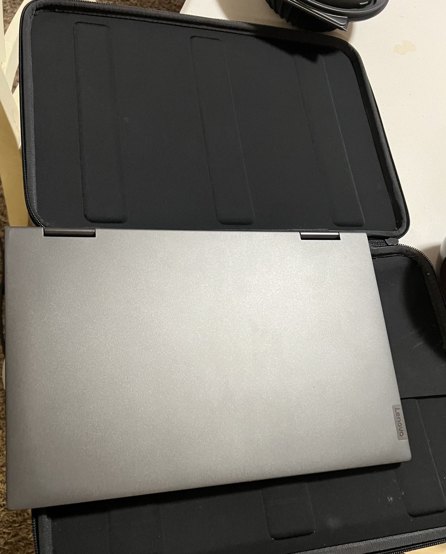 Laptop