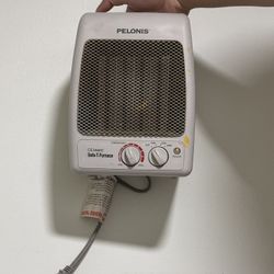 Pelonis Space Heater w/Fan HC-441W Ceramic Safe-T-Furnace 1500 Watt Portable