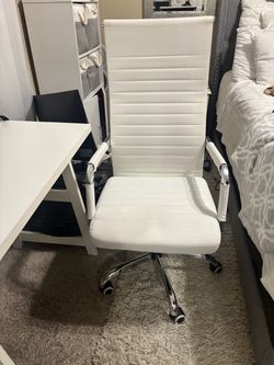 WHITE BEDROOM / HOME OFFICE FURNITURE – MOVING SALE 🤍✨