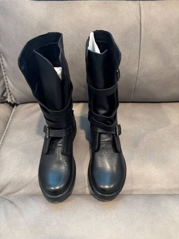 Steve Madden Black Low Heel Height Boots, Size 6